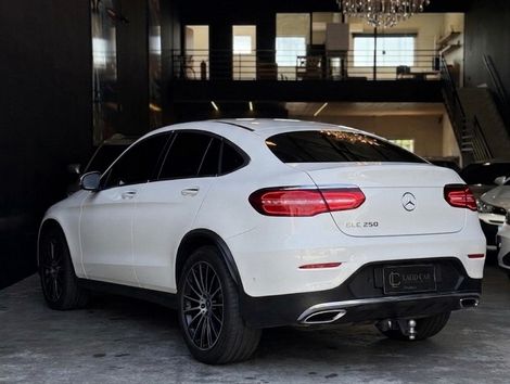 Mercedes GLC 250 Coupe 4MATIC 2.0 TB 16V Aut.