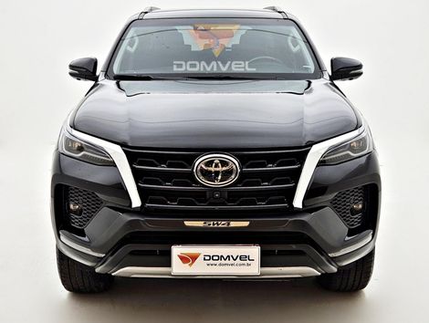 TOYOTA 2.8 D-4D TURBO DIESEL SRX 7L 4X4 AUTOMÁTICO