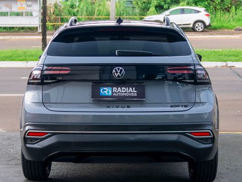 VolksWagen Nivus Highline 1.0 200 TSI Flex Aut.