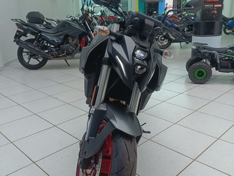 SUZUKI GSX-8S