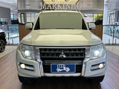 Mitsubishi Pajero HPE Full 3.2 4x4 T.I.Dies. 5p Aut