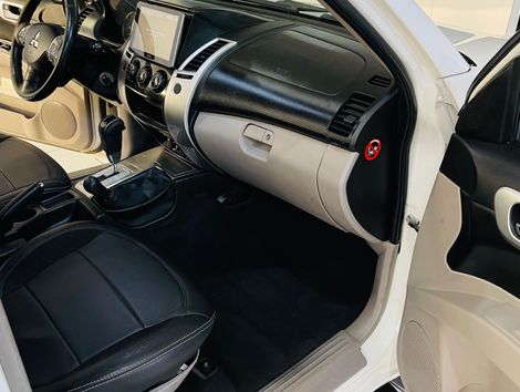 Mitsubishi Pajero DAKAR 3.2 4x4 T.I. Dies. 5p Aut.