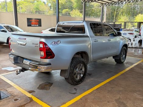 Toyota Hilux CD SRV 4x4 2.8 TDI Diesel Aut.