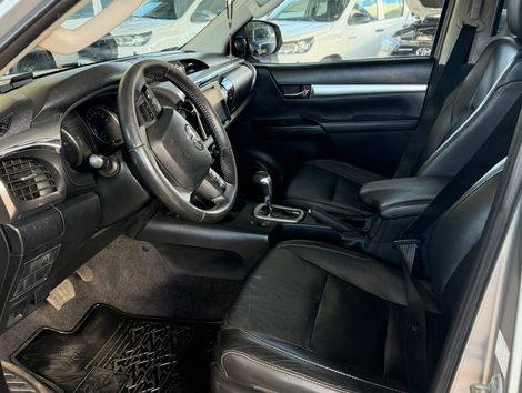 Toyota Hilux CD SRV 4x4 2.8 TDI Diesel Aut.