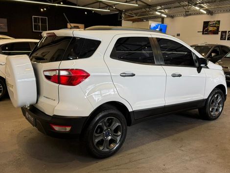 Ford EcoSport FREESTYLE 1.5 12V Flex 5p Mec.