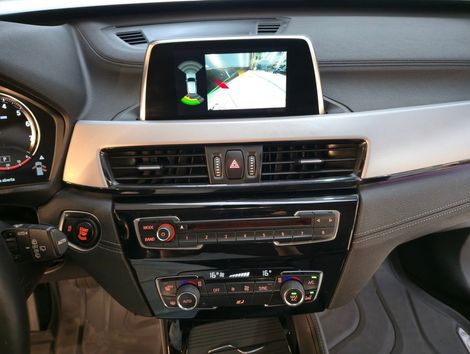 BMW X2 SDRIVE 18i 1.5 ActiveFlex 136cv Aut.