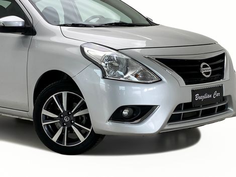 Nissan VERSA SL 1.6 16V FlexStart 4p Aut.