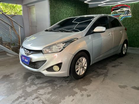 HYUNDAI 1.6 COMFORT PLUS 16V FLEX 4P MANUAL