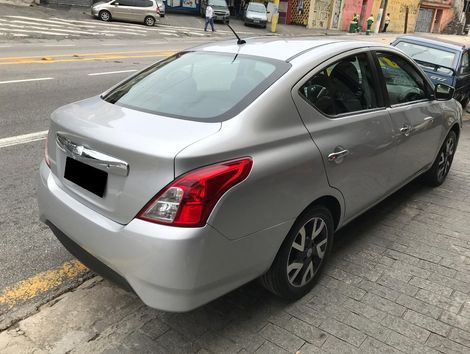 Nissan VERSA UNIQUE 1.6 16V Flex 4p Mec.