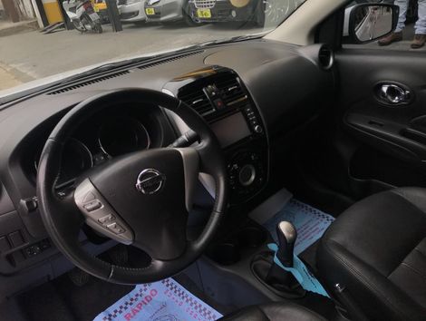 Nissan VERSA UNIQUE 1.6 16V Flex 4p Mec.