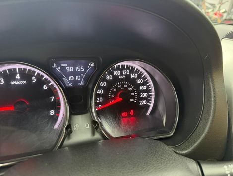 Nissan VERSA UNIQUE 1.6 16V Flex 4p Mec.