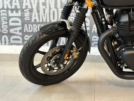 Royal Enfield Interceptor 650 Custom 