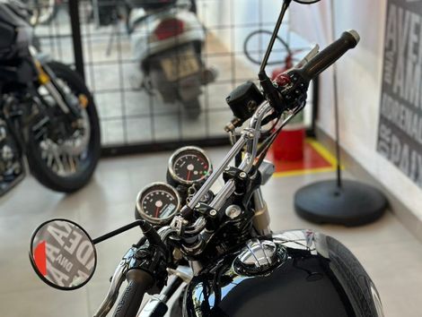 Royal Enfield Interceptor 650 Custom 