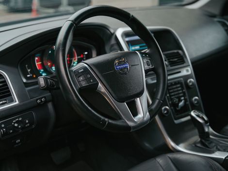 Volvo XC 60 2.0 T5  5p