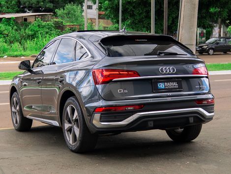 Audi Q5 SB Perf. 2.0 TFSIe S.Tr. Qt (Hib.)