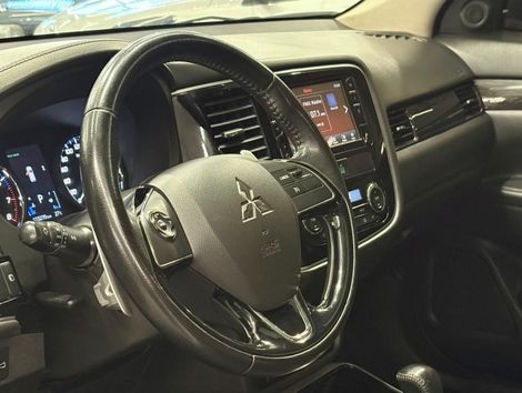 Mitsubishi OUTLANDER COMFORT 2.0 16V Aut.