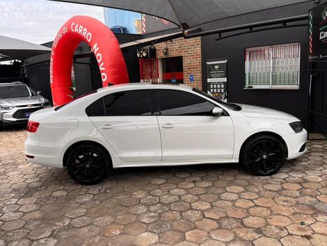 VolksWagen JETTA Comfortline 2.0 T.Flex 8V 4p Tipt.