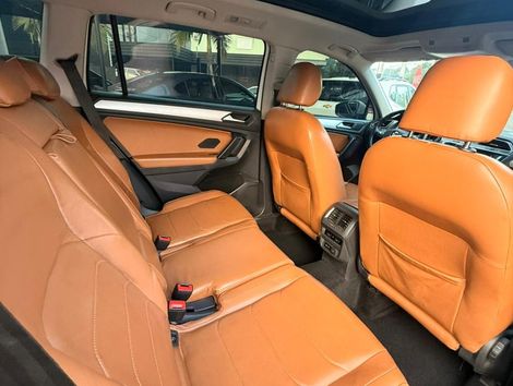 VolksWagen TIGUAN Allspac Comf 250 TSI 1.4 Flex