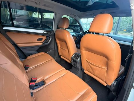 VolksWagen TIGUAN Allspac Comf 250 TSI 1.4 Flex