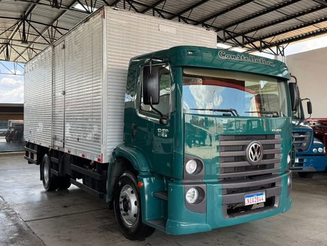 VOLKSWAGEN 13-180 E Constellation 2p (diesel)