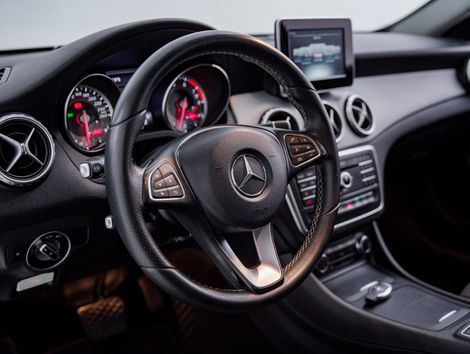 Mercedes GLA 200 Style 1.6 TB 16V/Flex Aut.