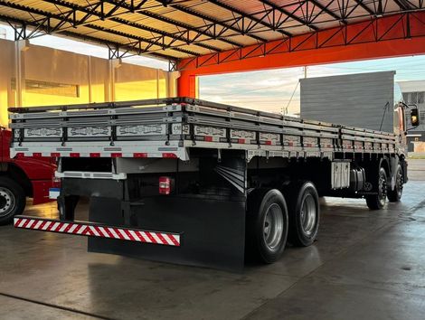 VOLKSWAGEN 24-280 E Constel. 6x2 2p (diesel)(E5)