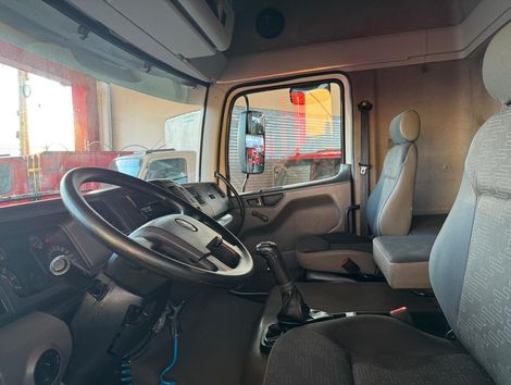 VOLKSWAGEN 24-280 E Constel. 6x2 2p (diesel)(E5)