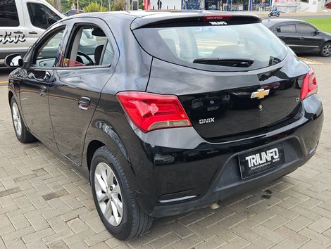 Chevrolet ONIX HATCH LT 1.0 8V FlexPower 5p Mec.