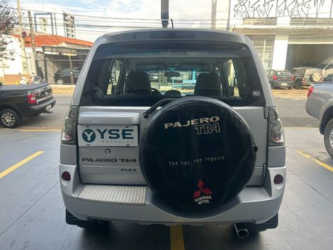 Mitsubishi Pajero TR4 2.0 Flex 16V 4X2 Mec.