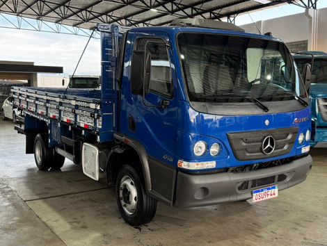 MERCEDES-BENZ Accelo 815 2p (diesel) (E5)
