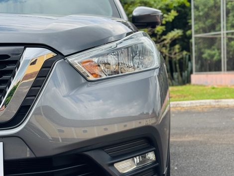 Nissan KICKS SL 1.6 16V FlexStar 5p Aut.