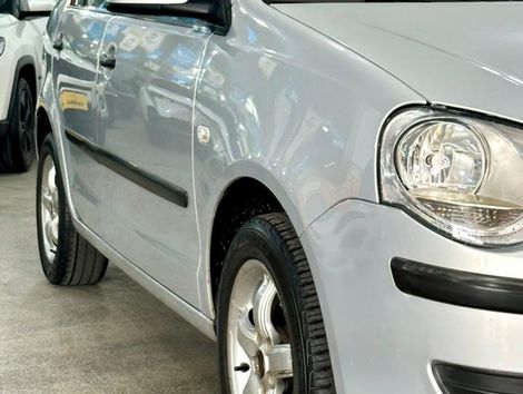 VolksWagen Polo Sedan 1.6 Mi Total Flex 8V 4p