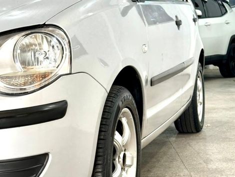 VolksWagen Polo Sedan 1.6 Mi Total Flex 8V 4p