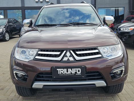 Mitsubishi Pajero HPE 3.2 4x4 T.I. Dies. 5p Aut.
