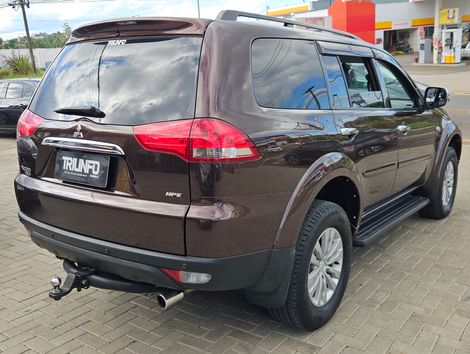 Mitsubishi Pajero HPE 3.2 4x4 T.I. Dies. 5p Aut.