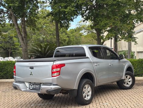 Mitsubishi L200 Triton Sport GLS 2.4 CD Diesel Aut.