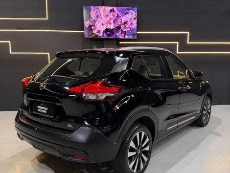 Nissan KICKS SL 1.6 16V FlexStar 5p Aut.