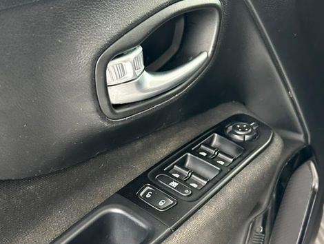 Jeep Renegade Sport 1.8 4x2 Flex 16V Aut.