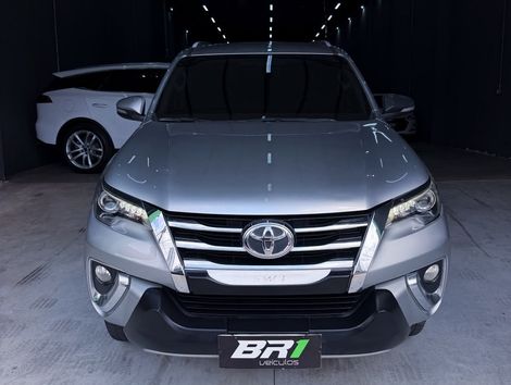 Toyota Hilux SW4 SRX 4x4 4.0 V6 24V Aut.