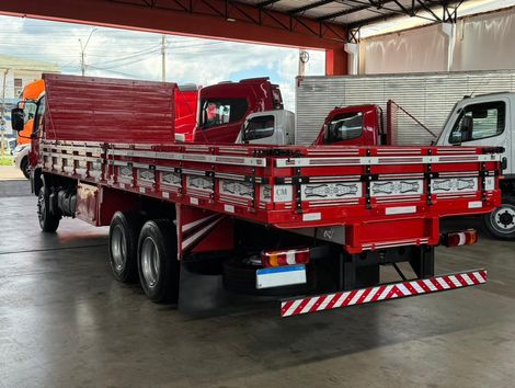 MERCEDES-BENZ Accelo 1316 6x2 2p (diesel)(E5)