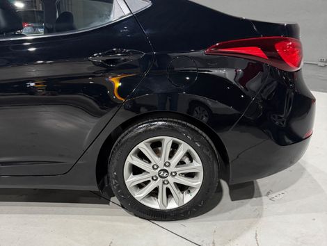 Hyundai Elantra GLS 2.0 16V Flex Aut.