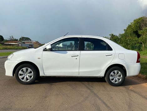 Toyota ETIOS XS 1.5 Flex 16V 5p Mec.