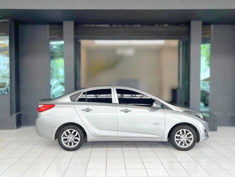 Hyundai  HB20S COMFORTPLUS 1.6 FLEX 16V MEC 4P 