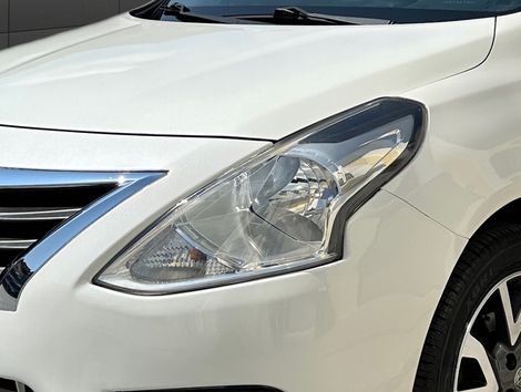 Nissan VERSA SL 1.6 16V FlexStart 4p Aut.