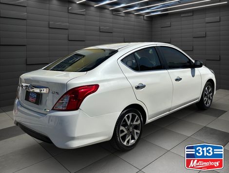 Nissan VERSA SL 1.6 16V FlexStart 4p Aut.