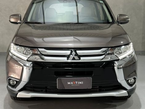 Mitsubishi OUTLANDER 2.2 165cv Diesel Aut.