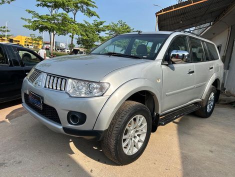 Mitsubishi Pajero DAKAR 3.2 4x4 T.I. Dies. 5p Aut.