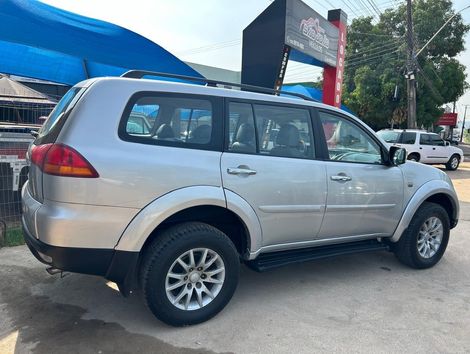 Mitsubishi Pajero DAKAR 3.2 4x4 T.I. Dies. 5p Aut.