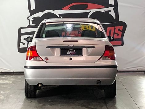 Ford Focus Sedan 1.6/1.6 Flex 8V/16V 4p Mec.