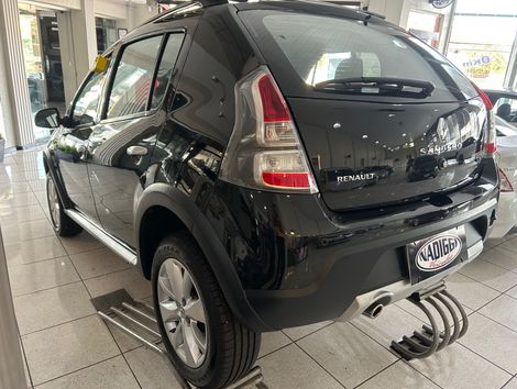 Renault SANDERO STEPWAY Hi-Flex 1.6 16V 5p Aut.